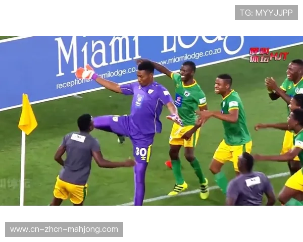 本菲卡球迷冲入场内，特鲁宾成门将进球历史第一人