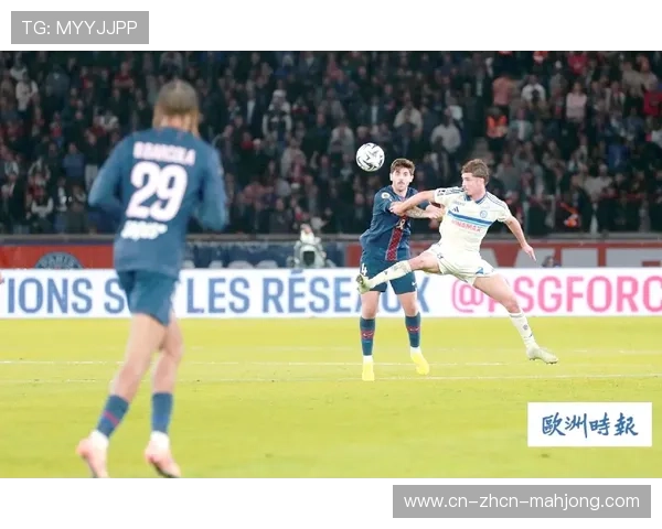 巴黎圣日耳曼2-1客胜斯特拉斯堡,十人防守展现韧性 巴黎圣日耳曼2-1客胜斯特拉斯堡,十人防守展现韧性